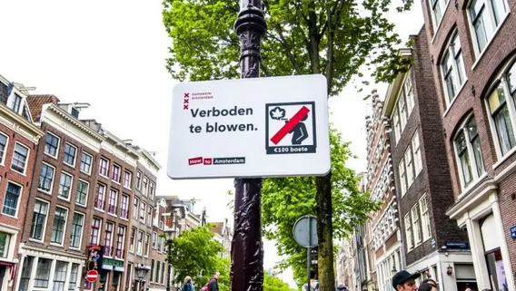 Screenshot 2023-07-27 at 10-36-43 За курение марихуаны в Амстердаме ещё не вынесли ни одного ш...png