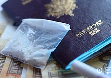 Screenshot 2023-11-20 at 16-28-07 Турист спрятал кокаин в паспорте и попался в аэропорту Пхукета.png