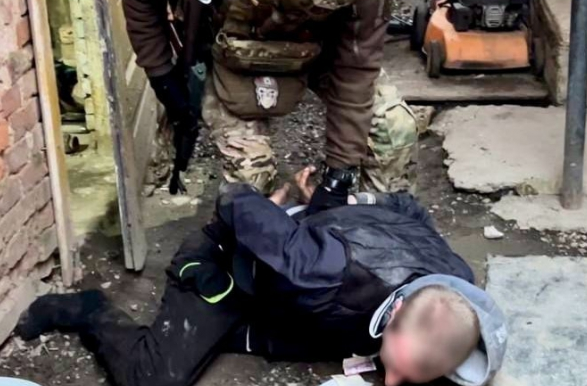 Screenshot 2024-03-15 at 16-01-50 Копи затримали 34-річного жителя Ключарок який продавав кліє...png