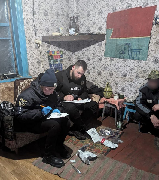 Screenshot 2024-03-19 at 13-01-16 На Чернігівщині поліцейські затримали 21-річного торгівця на...png